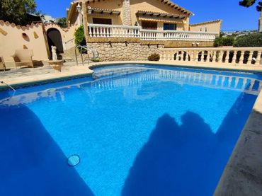 Villa con balcone in vendita a ANDRAGO L'