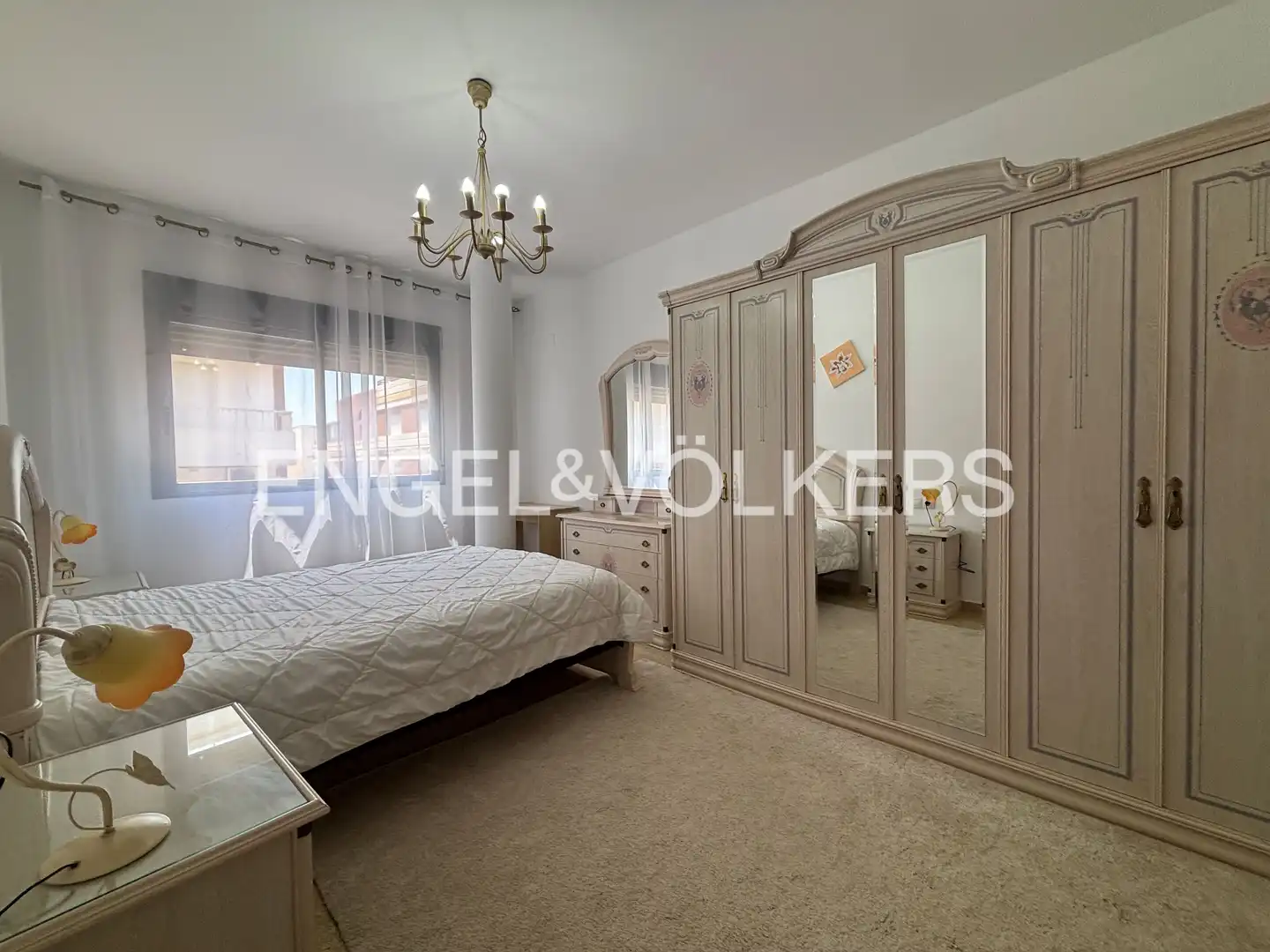 Schlafzimmer von Wohnung zur Miete in Sagunto / Sagunt mit Klimaanlage, Heizung und Möbliert