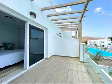 Apartamento con piscina en venta en Calle Guirre 10