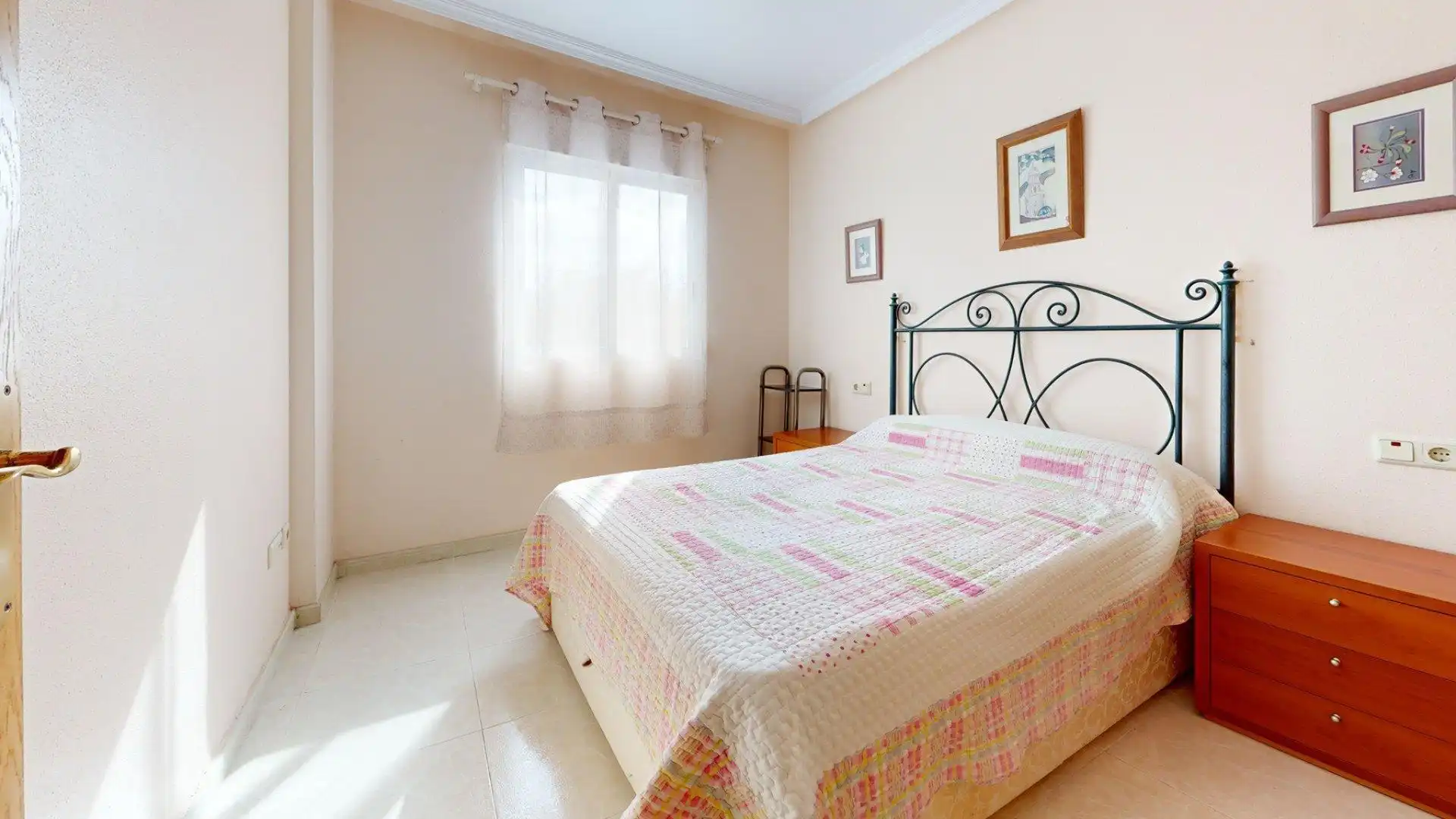Apartamento en venta en Calle GIJON, Ciutat Esportiva
