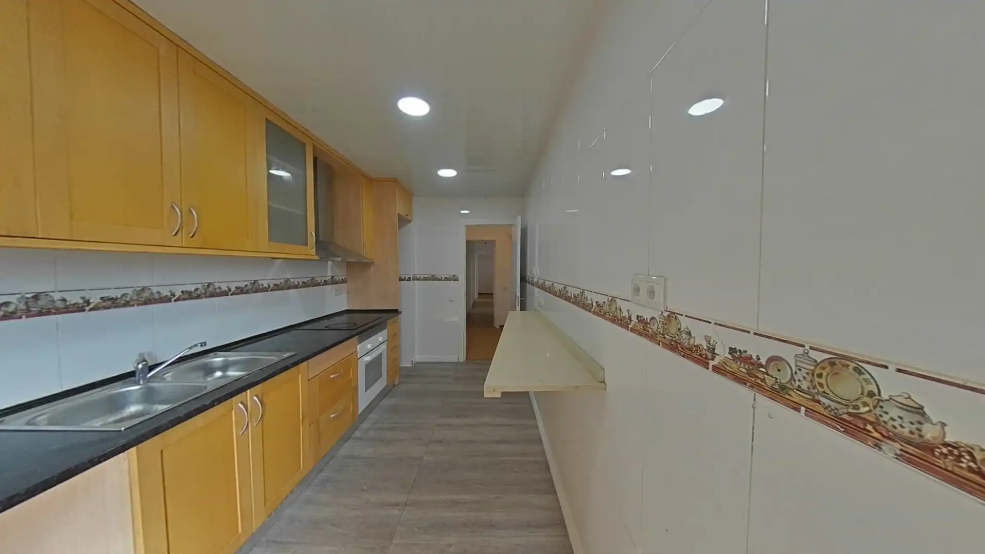 Küche von Maisonette zum Verkauf in Cornellà de Llobregat