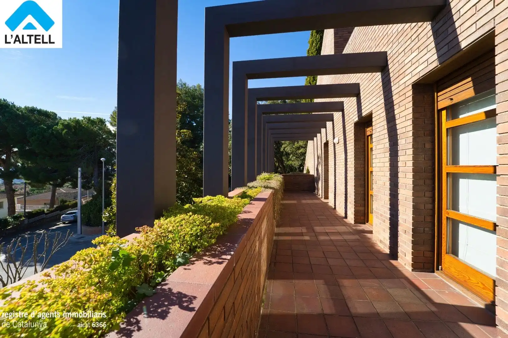 Vista exterior de Casa o xalet en venda en L'Ametlla del Vallès amb Aire condicionat, Calefacció i Jardí privat