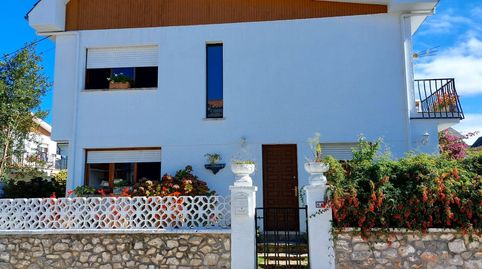 CHALET ADOSADO EN CELORIO, A POCOS METROS DE LAS PLAYAS, immagine 3