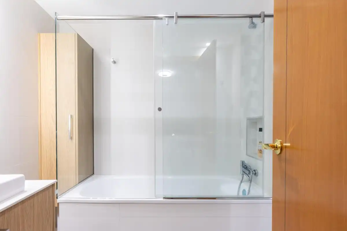 Baño de Ático de alquiler en Valencia con Aire acondicionado, Calefacción y Amueblado