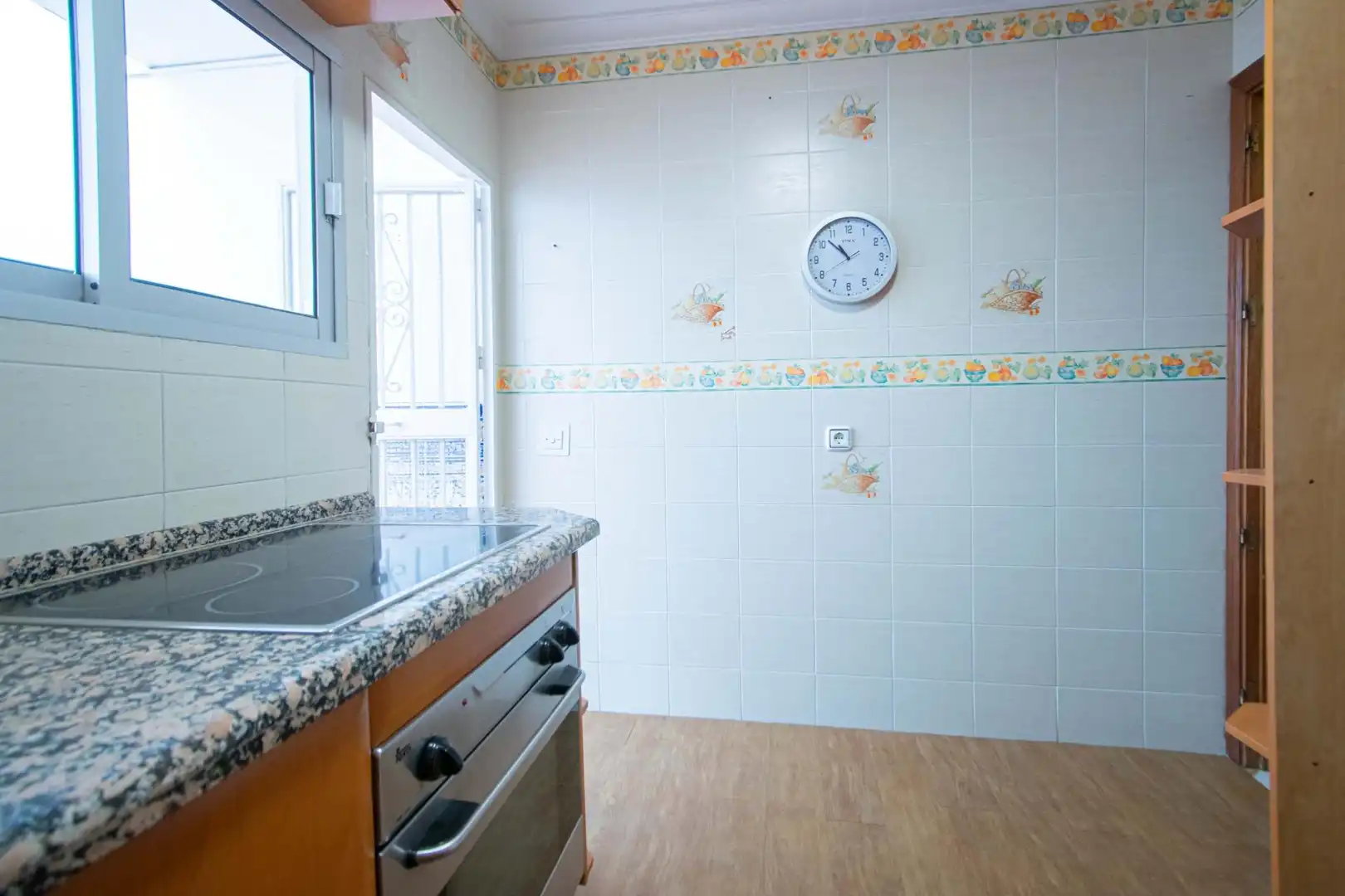 Cocina de Casa adosada en venta en Sevilla con Aire acondicionado y Balcón
