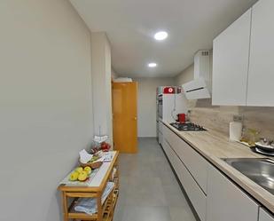 Kitchen of Flat for sale in Sabadell  with Air Conditioner, Heating and Balcony