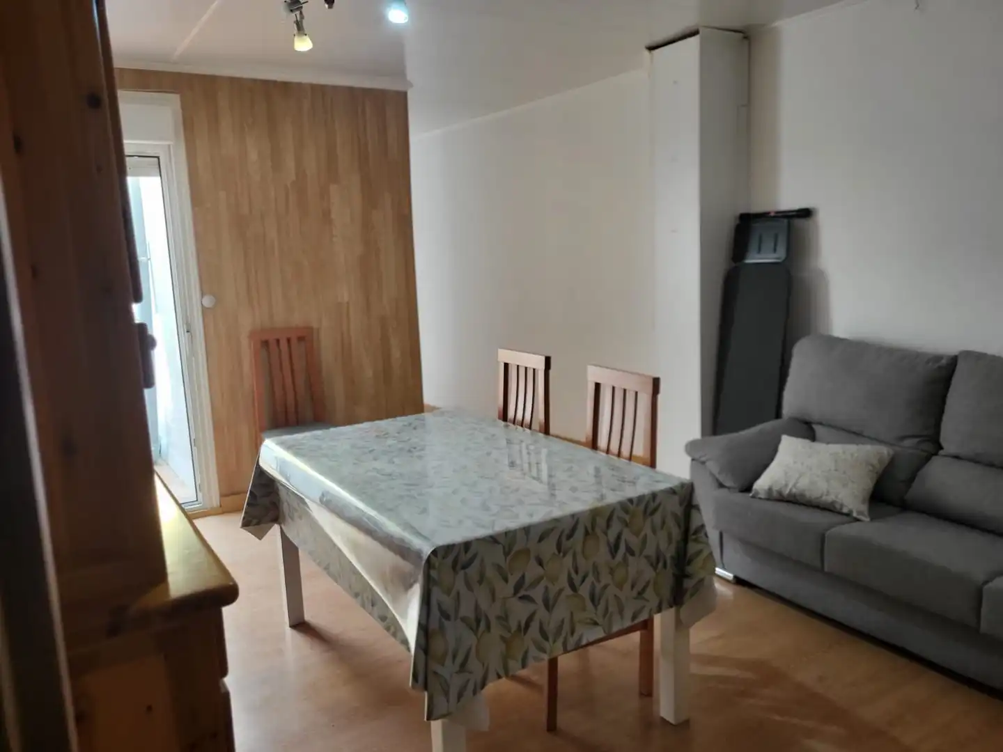 Menjador de Casa o xalet en venda en Calella amb Aire condicionat, Calefacció i Terrassa