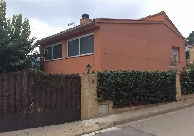Vista exterior de Piso en venta en Vacarisses, Barcelona