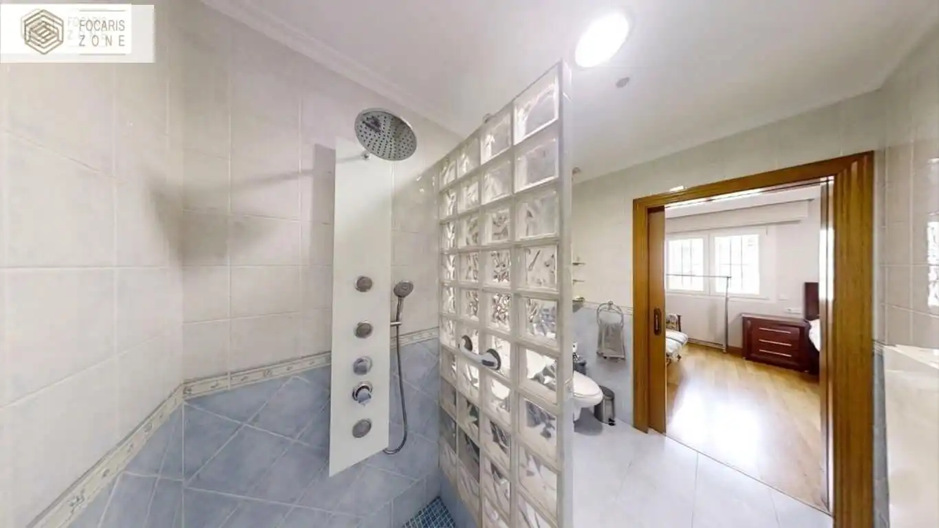 Baño de Piso en venta en Málaga con Aire acondicionado, Terraza y Trastero