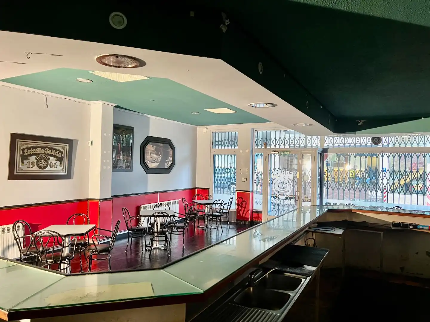 Local comercial en alquiler en Avenida Santiago 12
