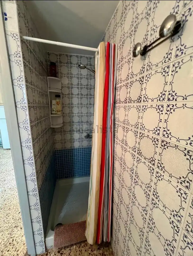 Baño de Apartamento en venta en Benidorm con Aire acondicionado