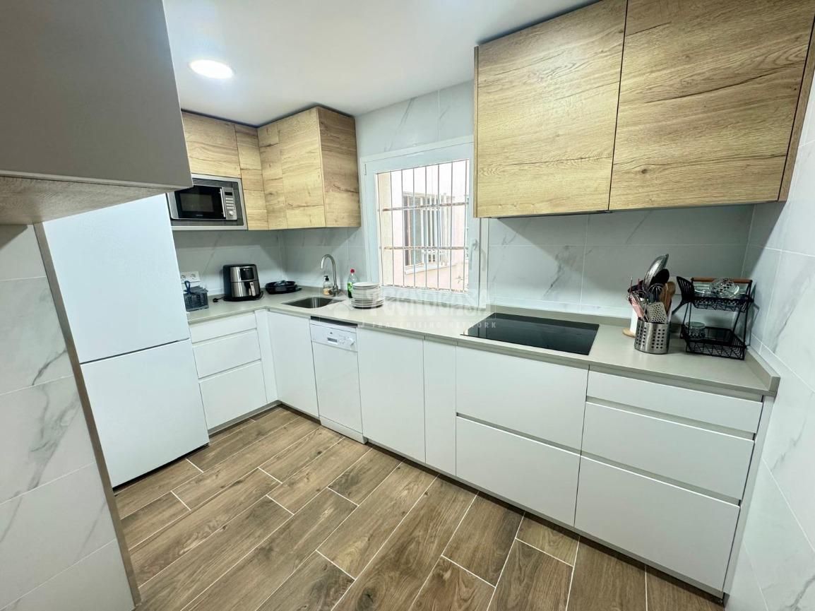Kitchen of Flat for sale in Pinto  with Air Conditioner, Heating and Terrace