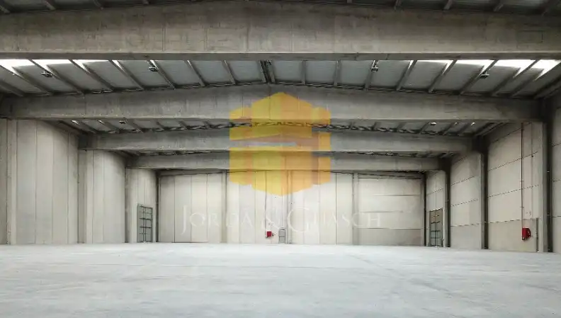 Nave industrielle à louer à Camí de Can Vinyals 4K