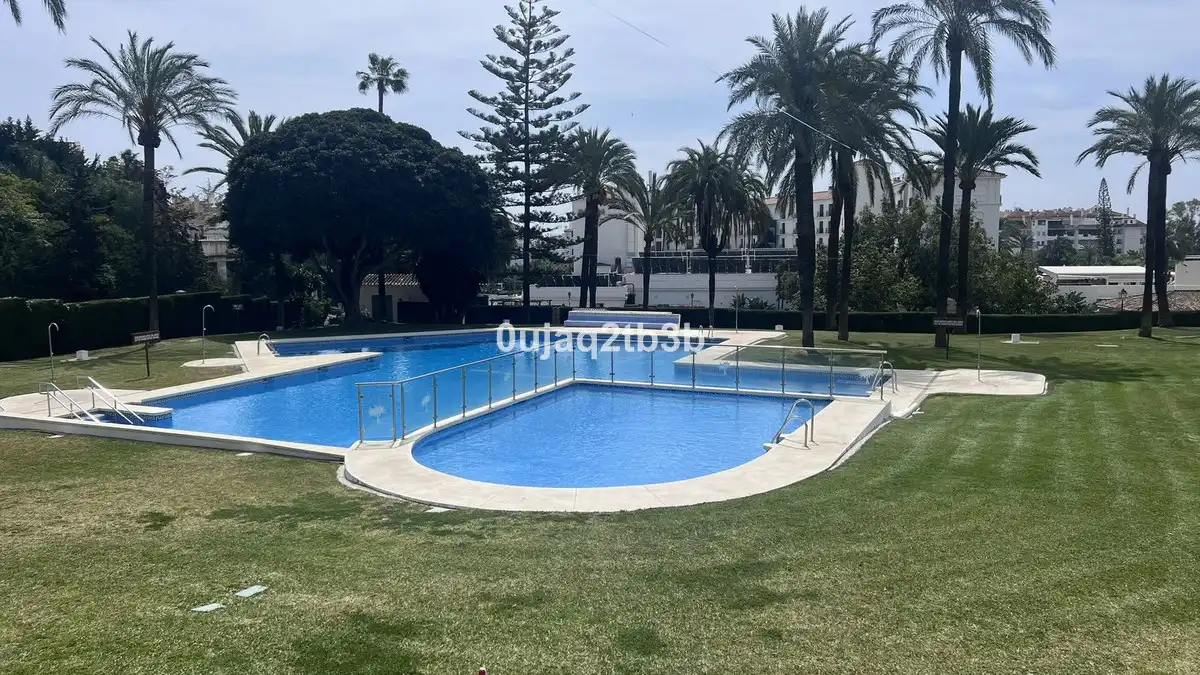 Swimming pool of Apartments for sale in Marbella  with Heating and Terrace