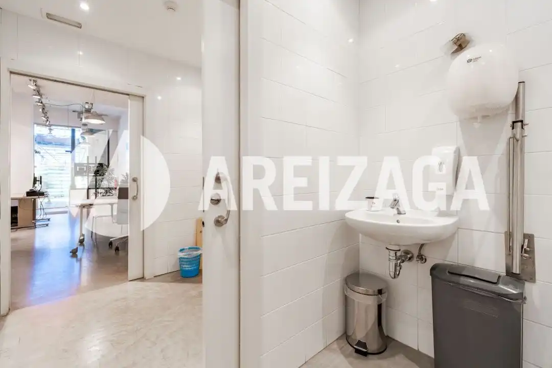 Bany de Local de lloguer en Donostia - San Sebastián 