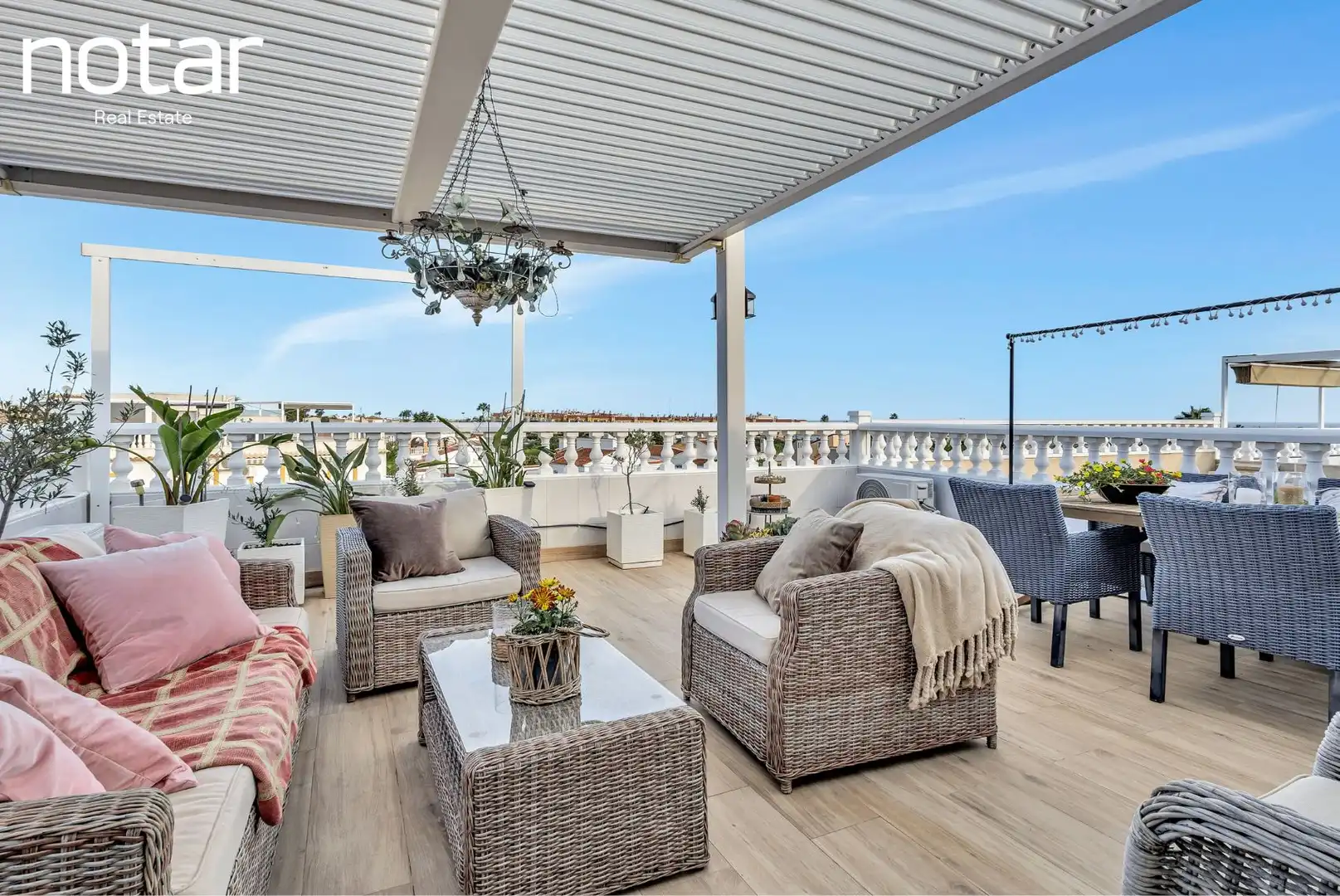 Adosado con terraza en venta en La Florida - Playa Flamenca