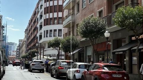 Foto 2 de Piso en venta en Abandoibarra - Guggenheim, Bilbao