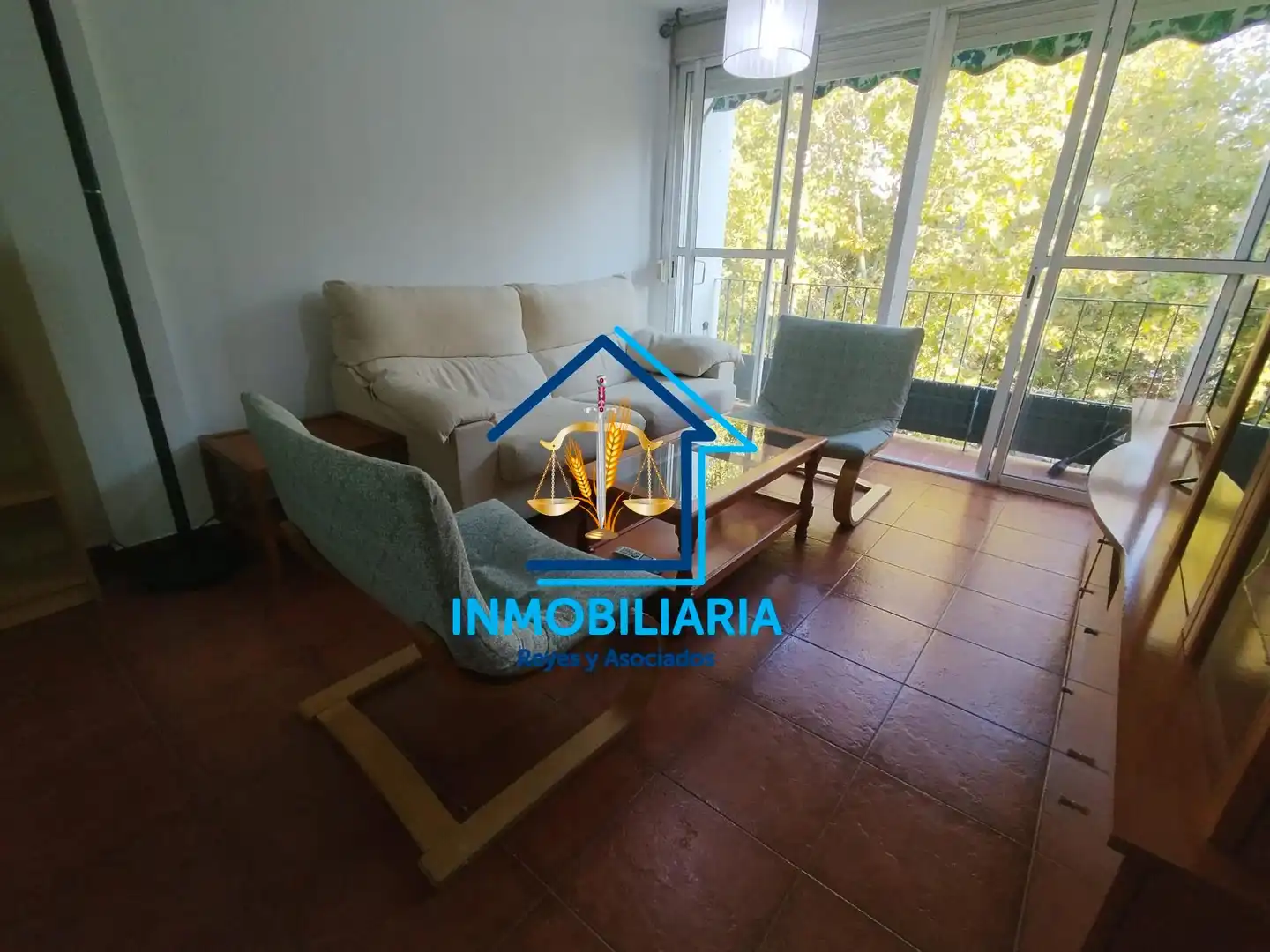 Sala d'estar de Pis en venda en Córdoba amb Aire condicionat