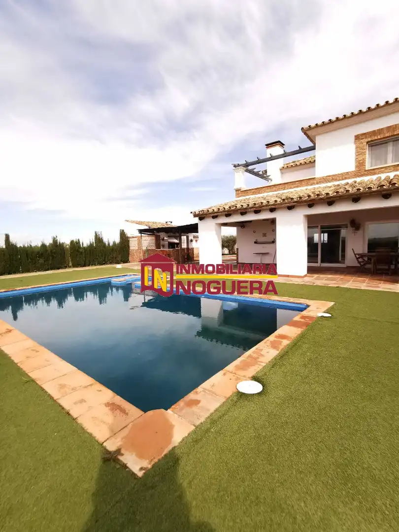 Jardí de Casa o xalet en venda en Écija amb Aire condicionat, Calefacció i Jardí privat