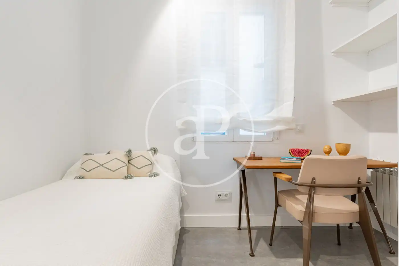Bedroom of Flat for sale in Madrid  with Air Conditioner, Heating and Balcony