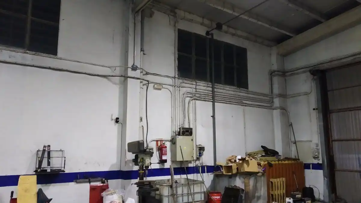 Nave industrial en venta en Calle CAMINO CEMENTERIO, 7, Cuéllar