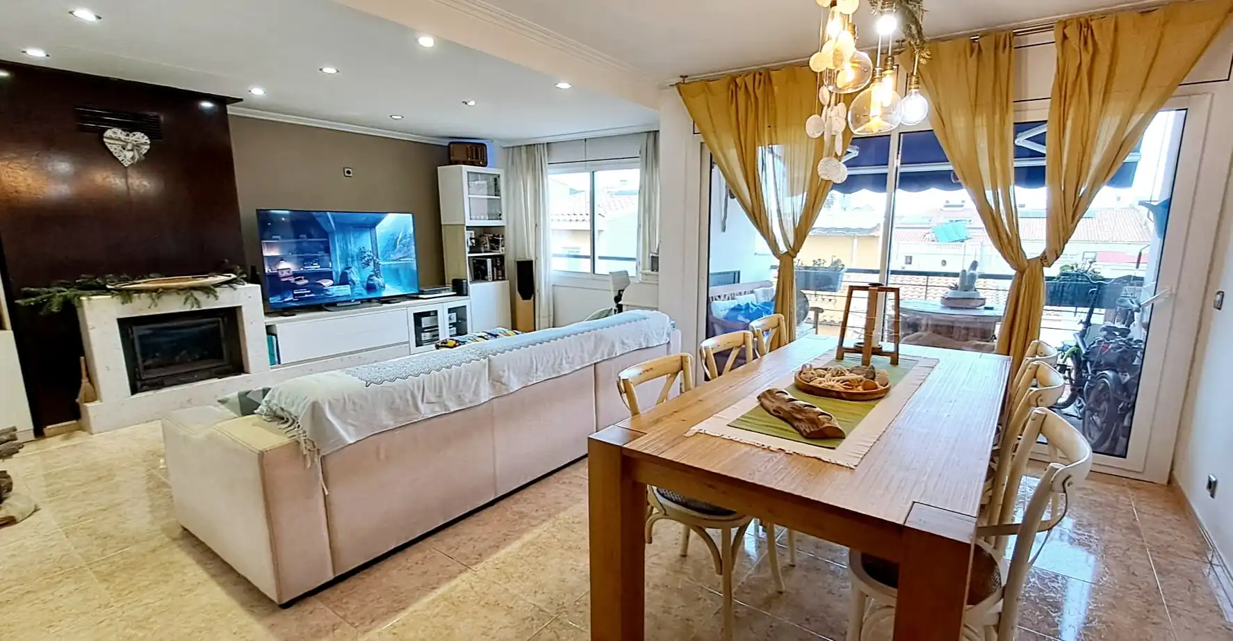 Sala de estar de Dúplex en venta en Malgrat de Mar con Aire acondicionado, Terraza y Amueblado