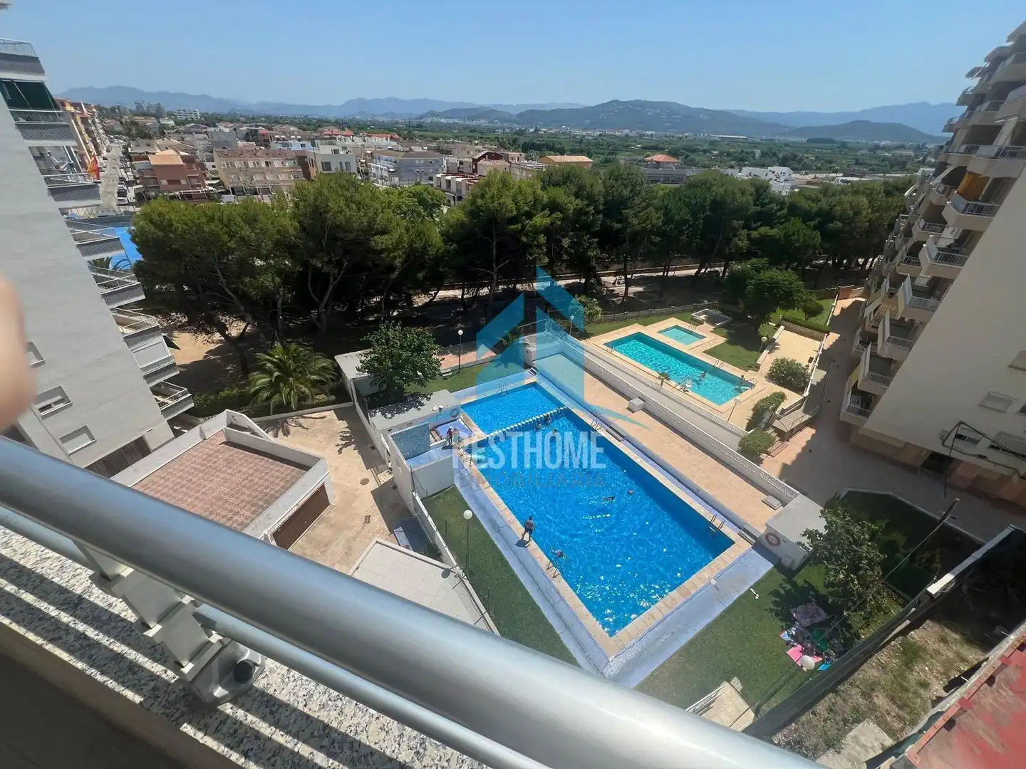 Piscina de Apartamento en venta en Miramar con Aire acondicionado, Terraza y Amueblado