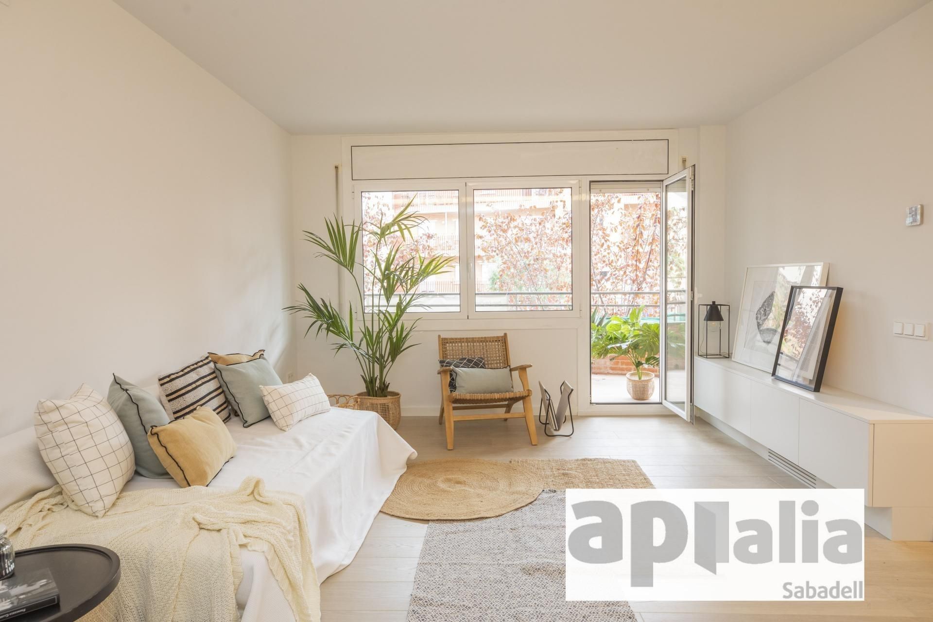 Bedroom of Flat for sale in Castellar del Vallès  with Heating, Terrace and Storage room