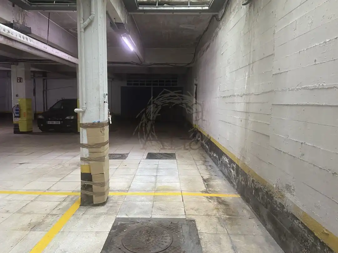 Parkplatz zum Verkauf in Rodríguez Arias Kalea, imagen 2