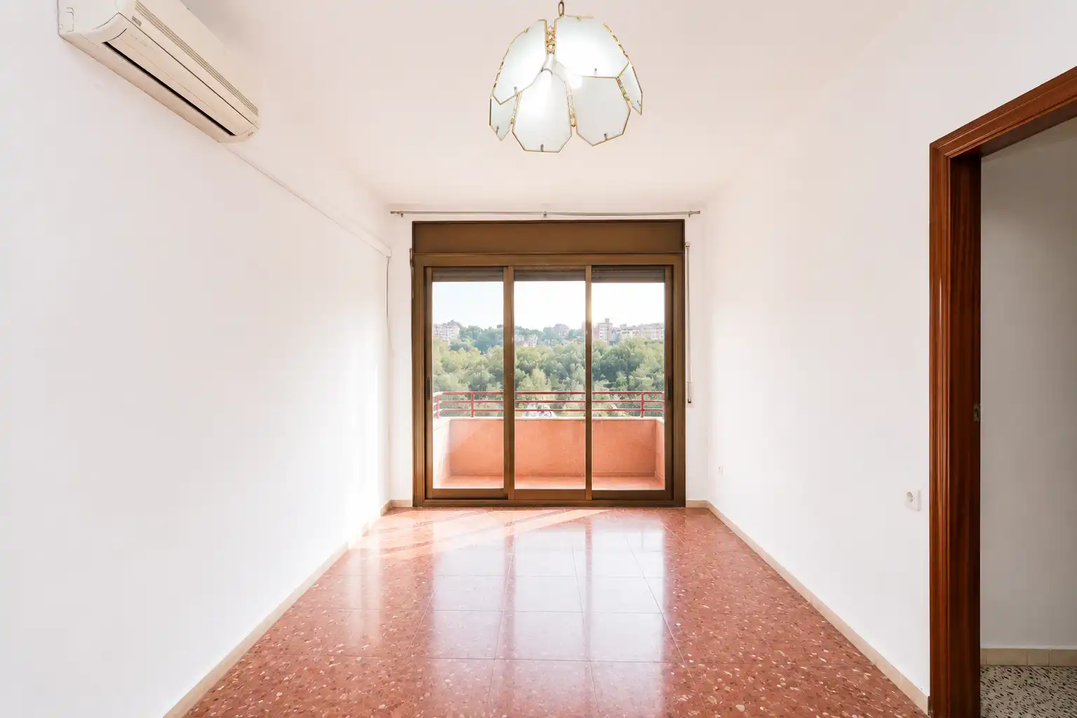 Habitación de Piso en venta en Esplugues de Llobregat con Calefacción y Balcón