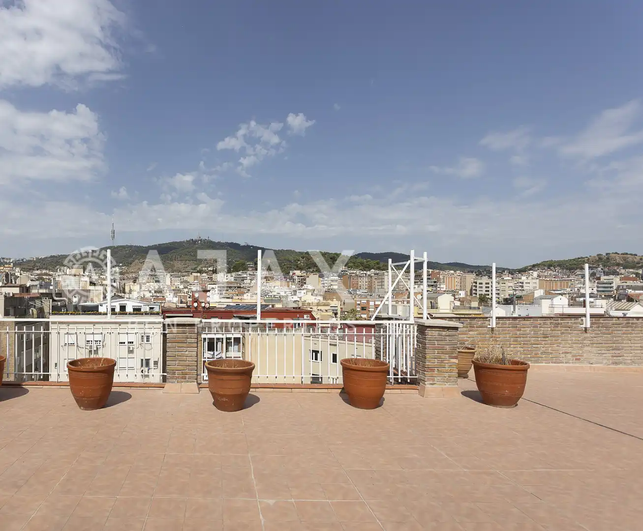 Attique avec ascenseur à louer à Sarrià - Sant Gervasi