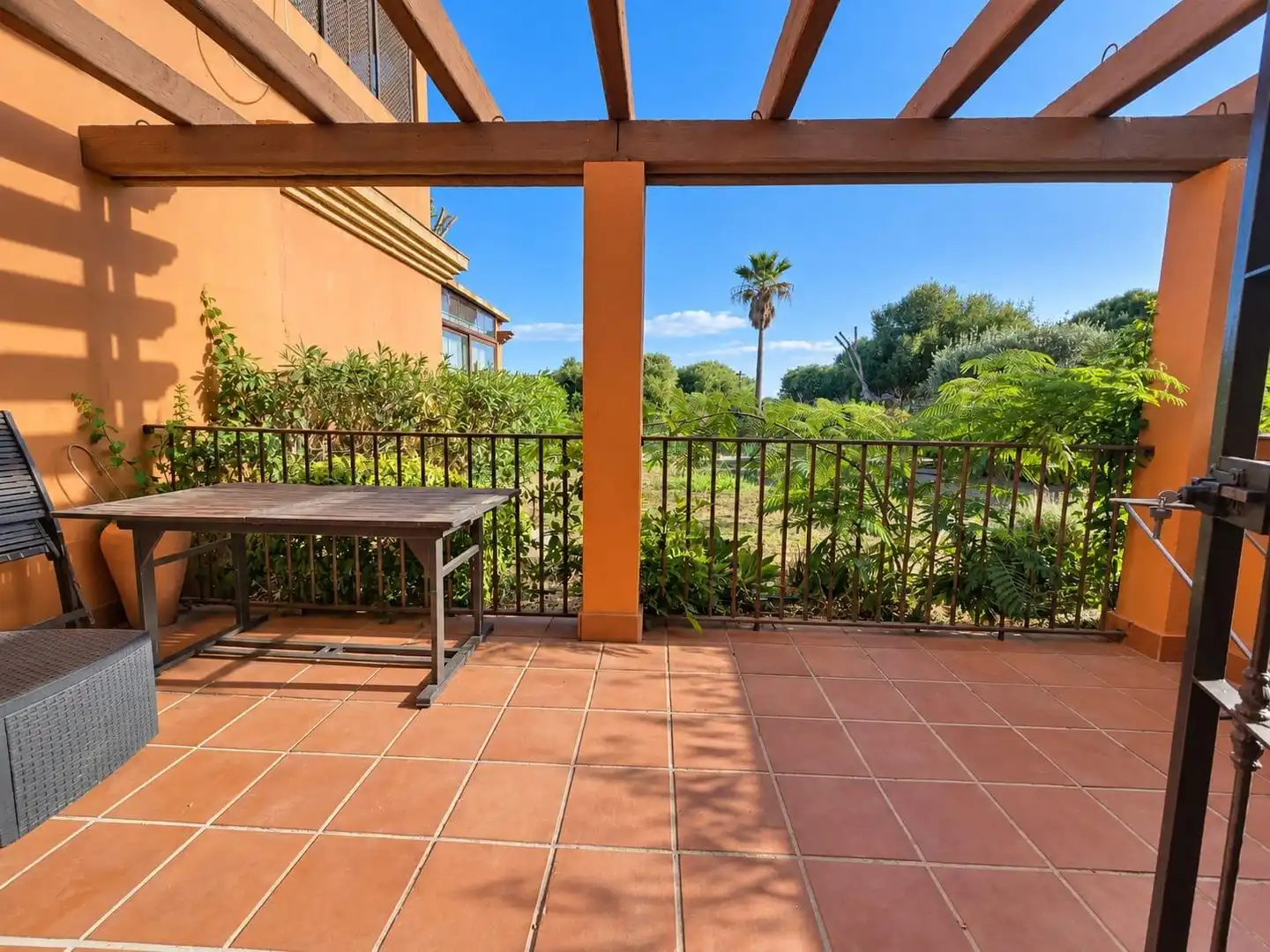 Flat for rent in La Alcaidesa
