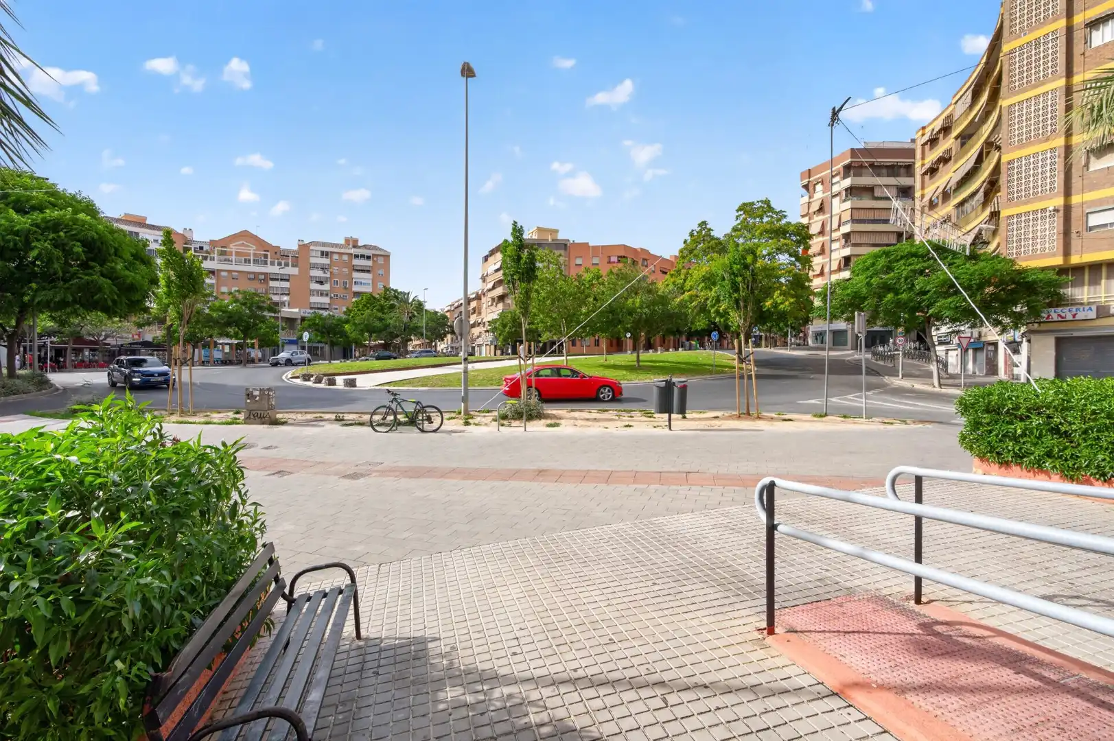Vista exterior de Piso en venta en Alicante / Alacant con Terraza y Piscina