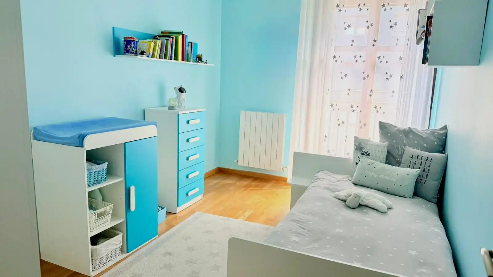Habitación de Piso en venta en Vitoria - Gasteiz con Calefacción, Trastero y Amueblado