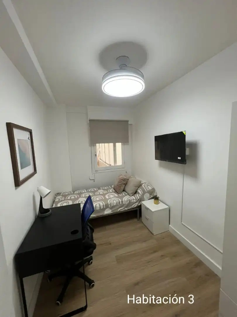 Habitación en Avenida del Padre Esplá, Pla de Bon Repós