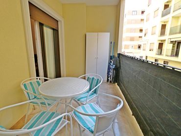 Apartamento con balcón en venta en Calle SAN MIGUEL DE SALINAS 30