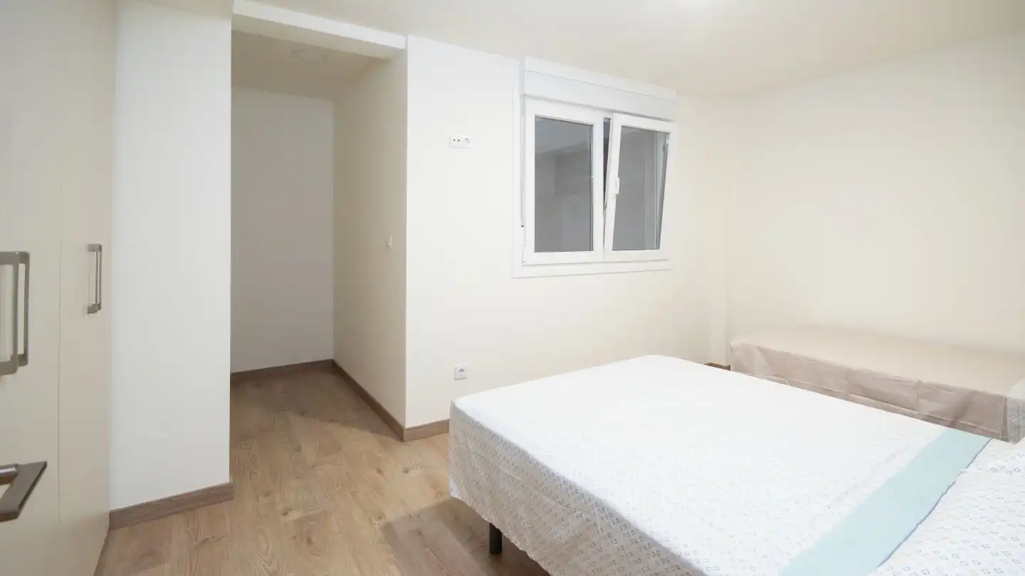 Habitación de Piso de alquiler en Carballo con Calefacción