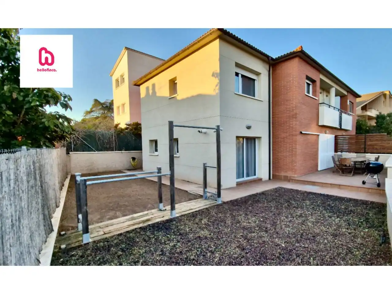 Casa aparellada amb jardí en venda a Calle Josep Munné Vidal, imagen 31