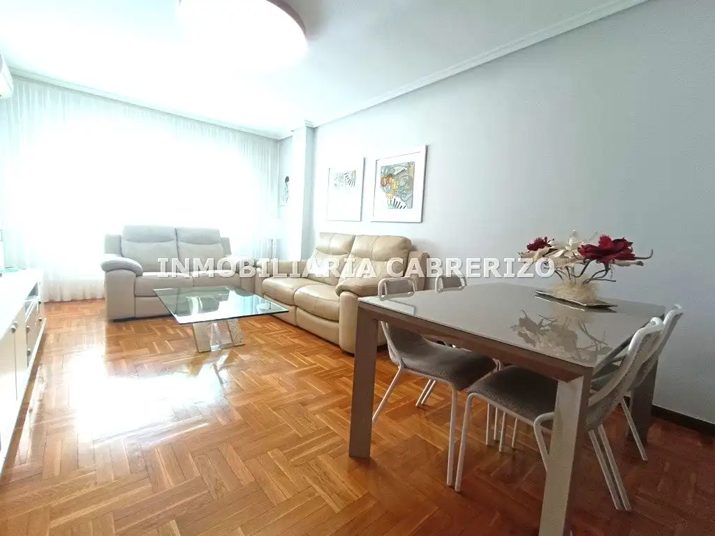 Sala d'estar de Pis en venda en San Adrián 