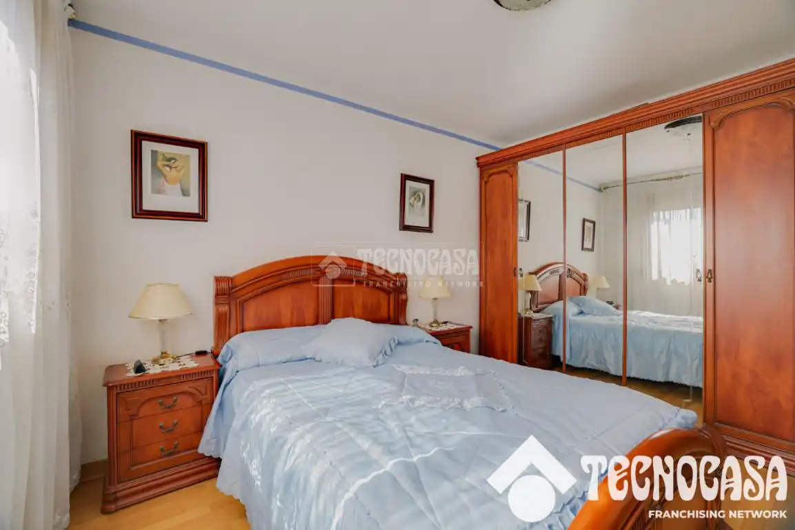 Habitación de Piso en venta en Santa Coloma de Gramenet