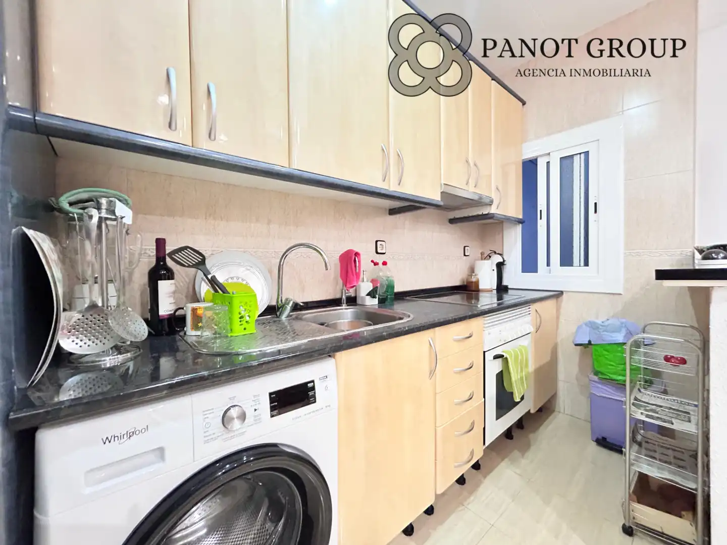 Kitchen of Flat for sale in Barcelona  with Terrace and Furnished