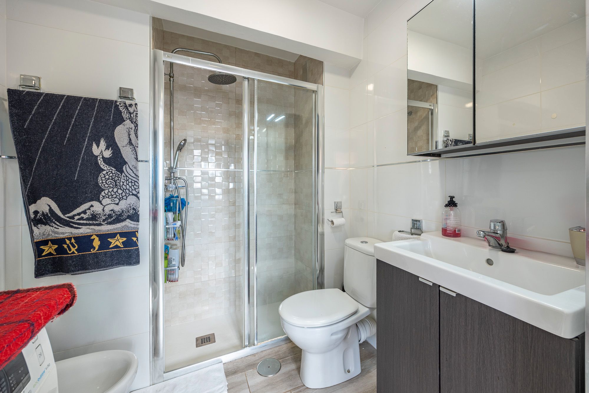 Bany de Apartament en venda en Benidorm amb Piscina, Moblat i Piscina comunitària