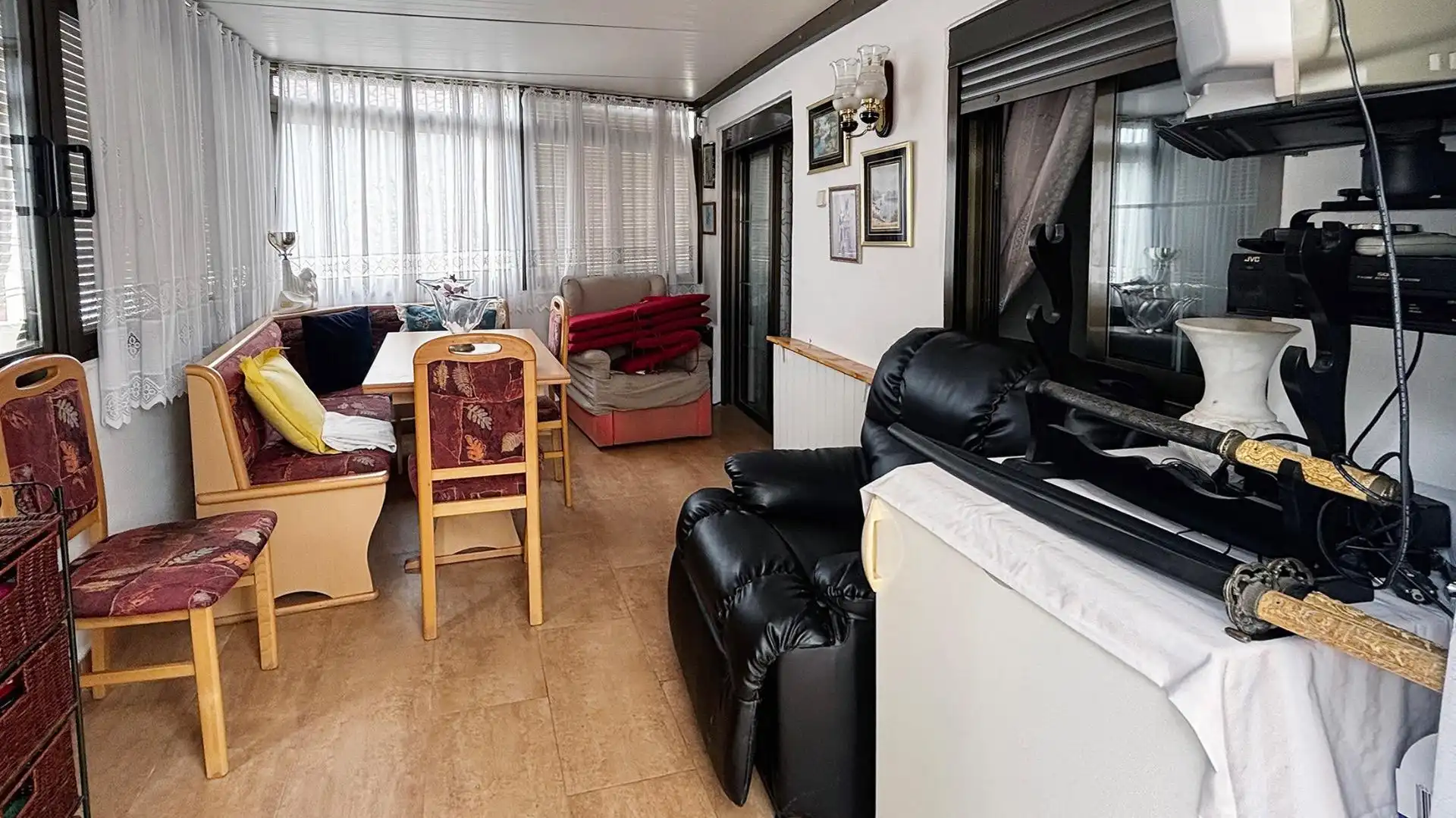 Sala de estar de Casa o chalet en venta en Vacarisses con Aire acondicionado, Calefacción y Jardín privado