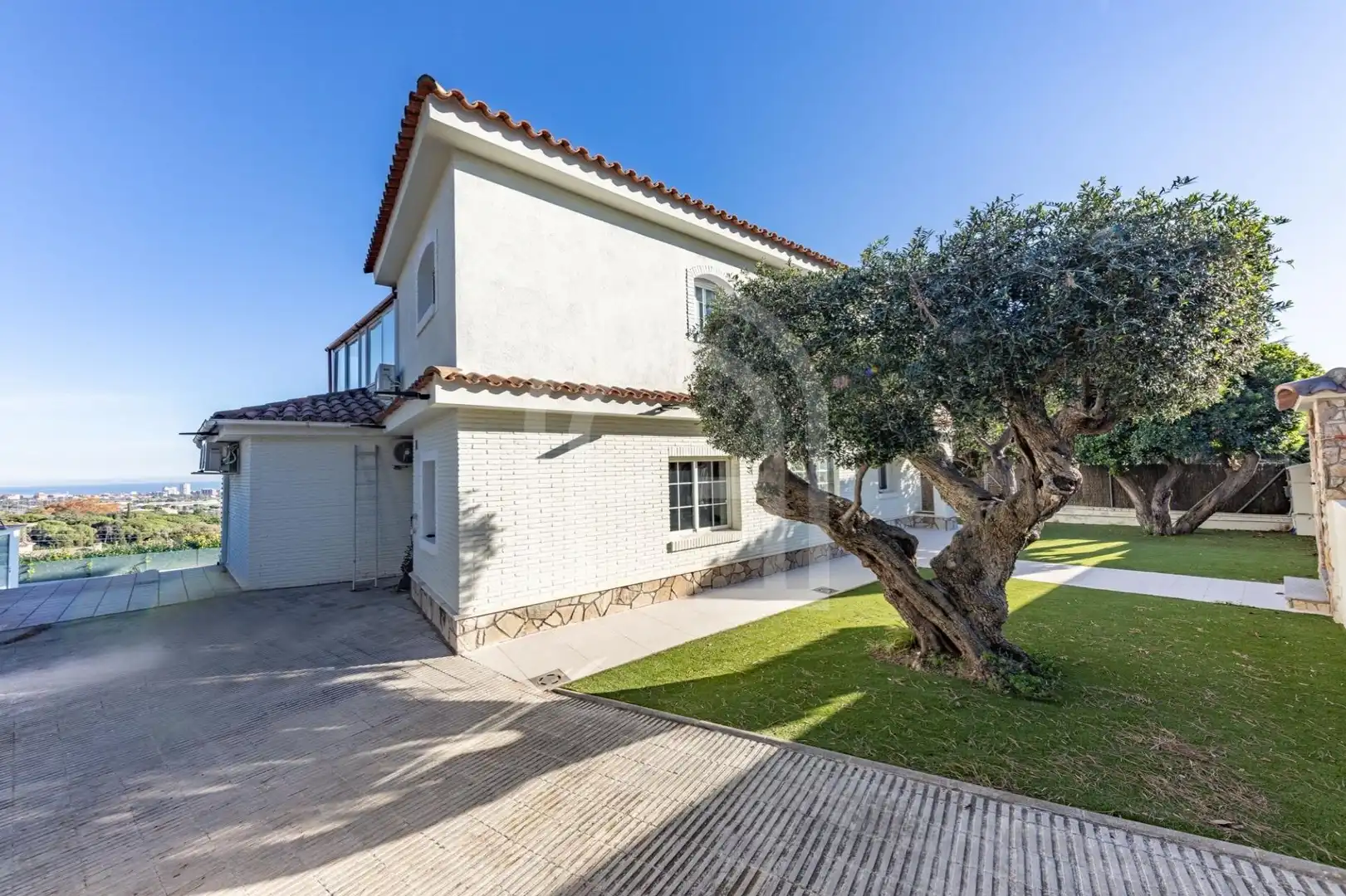 Vista exterior de Casa o chalet en venta en Premià de Dalt con Aire acondicionado, Calefacción y Jardín privado