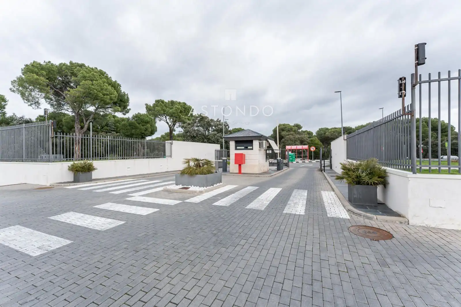 Vista exterior de Casa o xalet en venda en Boadilla del Monte amb Aire condicionat, Calefacció i Terrassa