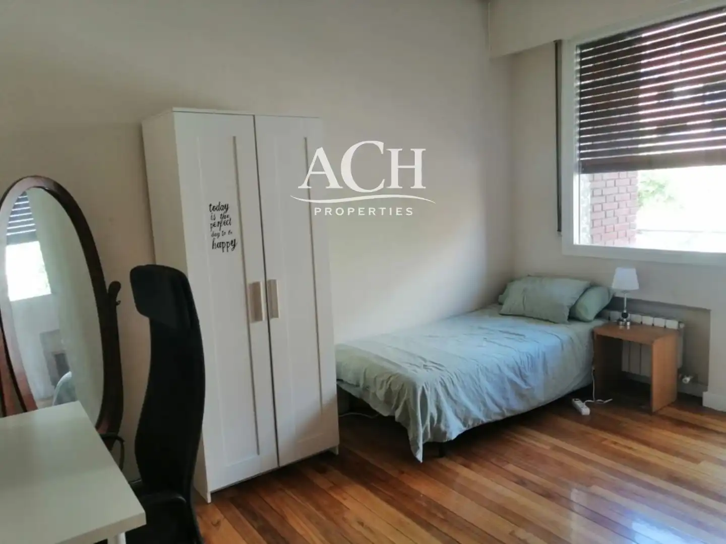 Schlafzimmer von Wohnung zur Miete in Bilbao  mit Heizung, Terrasse und Möbliert