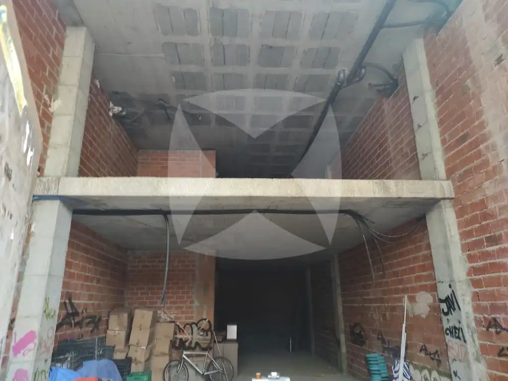 Gewerbefläche zur Miete in Calle Julio Cienfuegos Linares, imagen 4