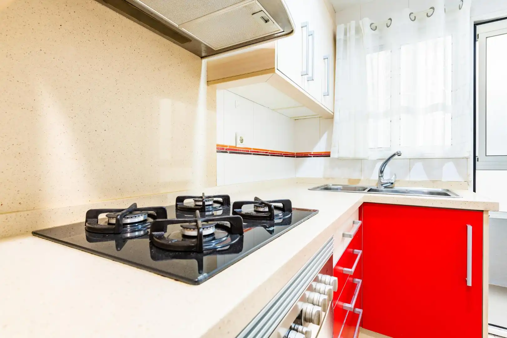 Flat with terrace for sale in Calle de Don Juan de Austria, imagen 3