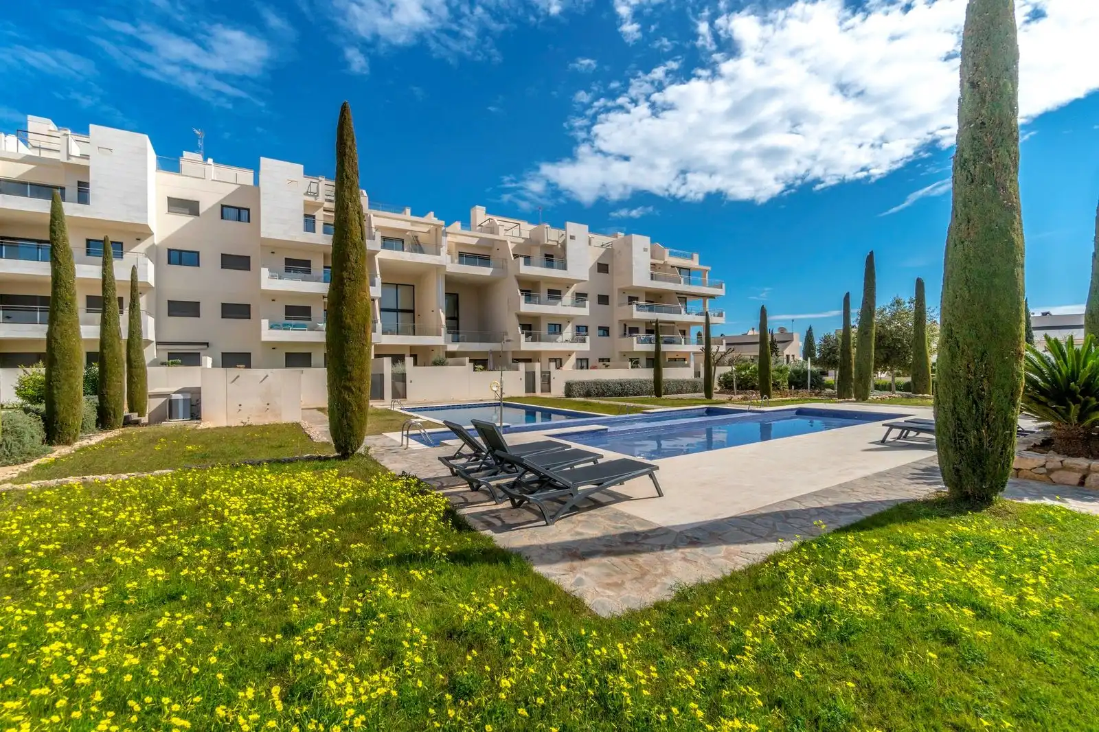 Apartamento con piscina en venta en N/A, imagen 2