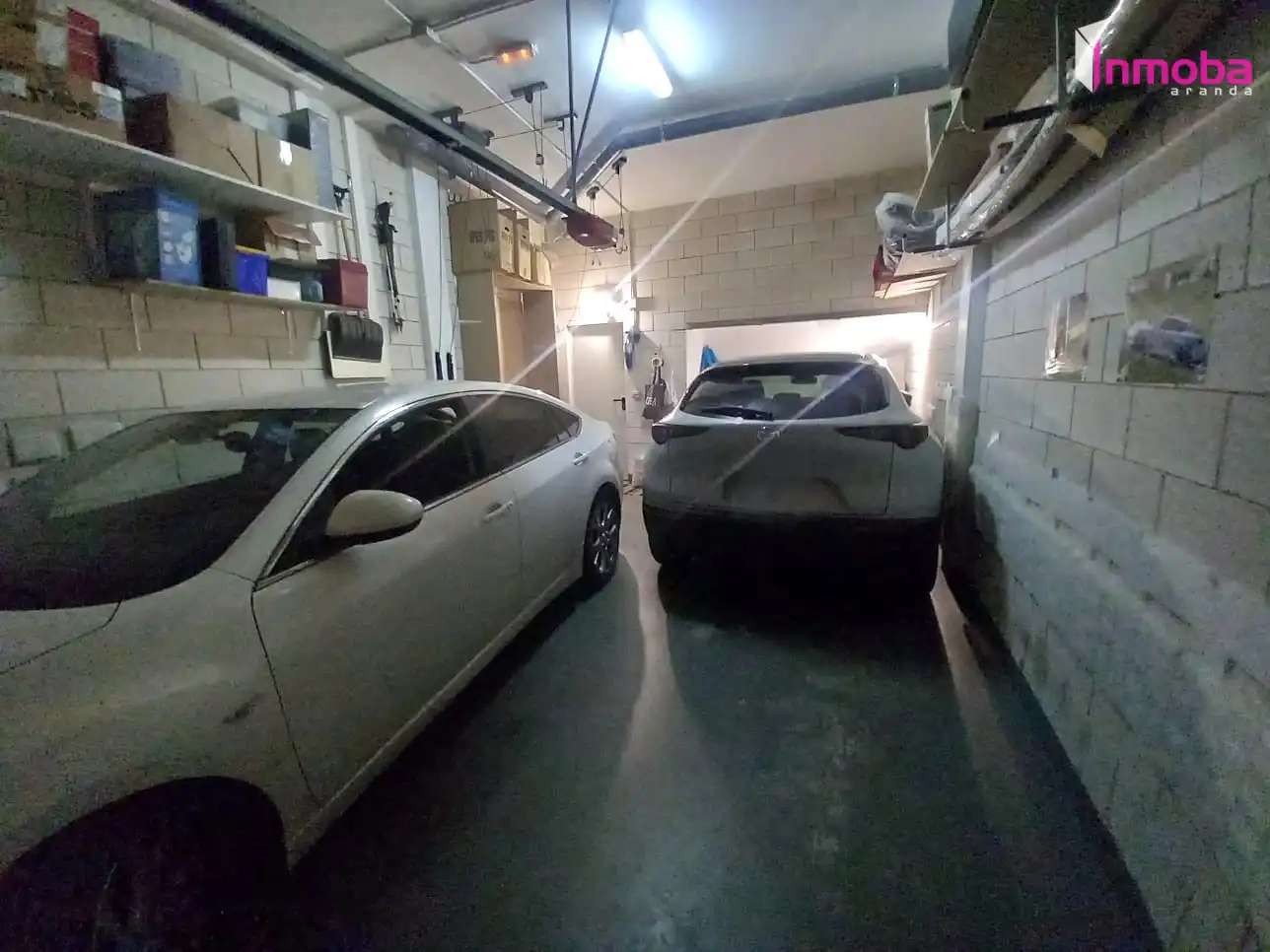 Aparcament de Casa o xalet en venda en Aranda de Duero amb Calefacció, Jardí privat i Parquet